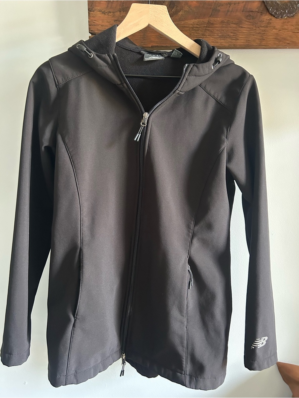 New Balance Women's Black Hooded Softshell Utility Jacket